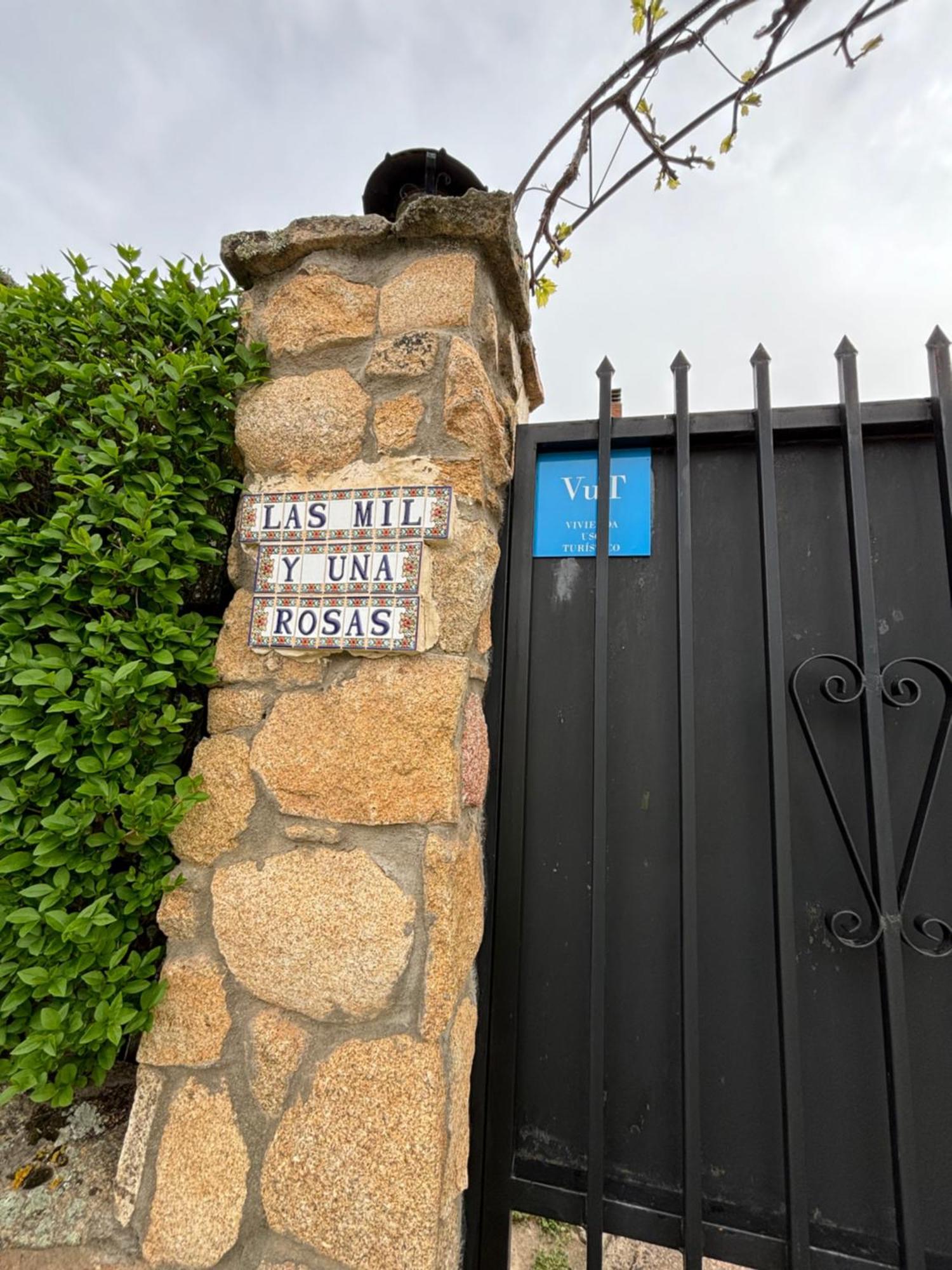 Las Mil Y Una Rosas Ávila Extérieur photo
